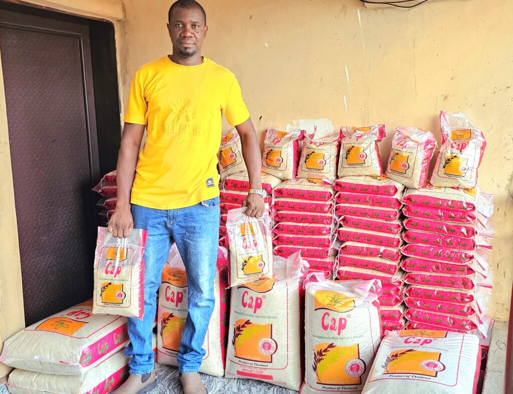 PRINCE NWANKWO’S CHRISTMAS FOOD-SHARING PROGRAMME PRINCE NWANKWO’S CHRISTMAS FOOD-SHARING PROGRAMME